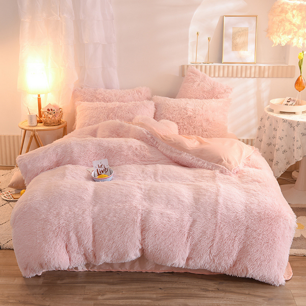 Breathable And Fluffy Plush Bedding