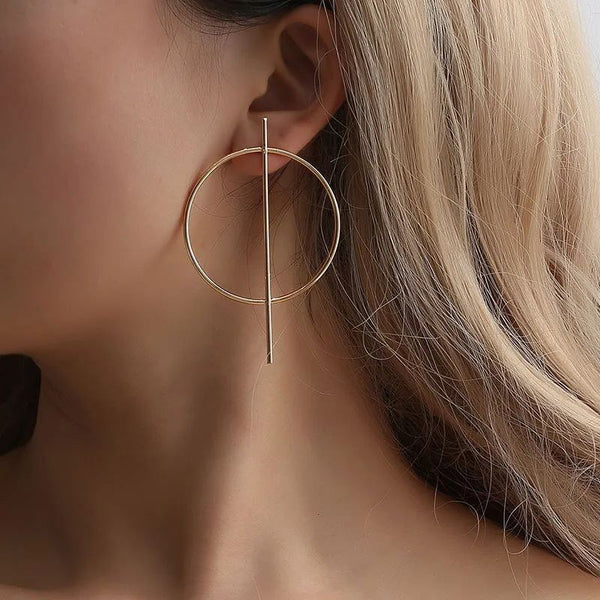 Fashion circle nightclub geometric earrings