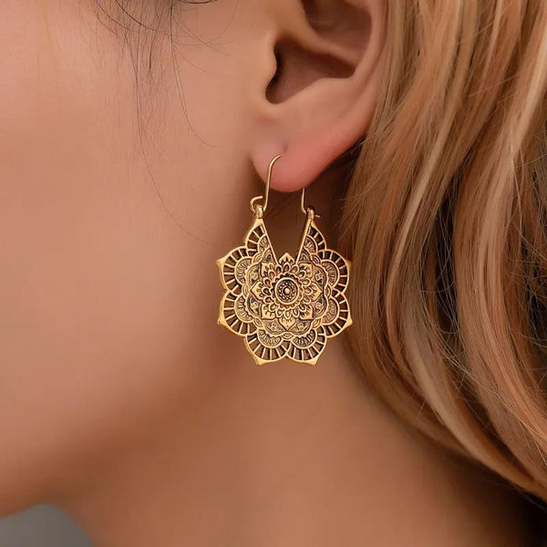 Ethnic style vintage hollow flower earrings